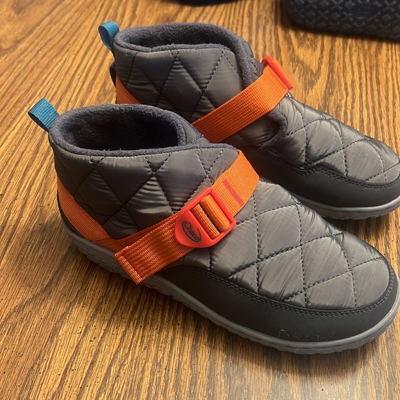 Chaco ramble puff, grey and orange, excellent condition worn once, kids size 6 - Picture 2 of 7
